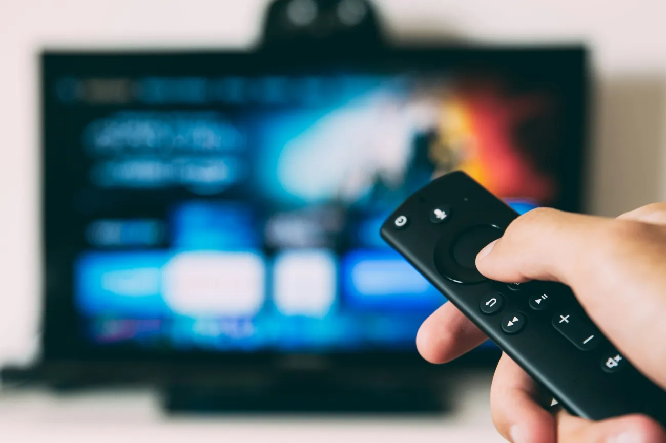 TV-Werbung wird günstiger: Was die aktuellen TKP-Senkungen bedeuten
